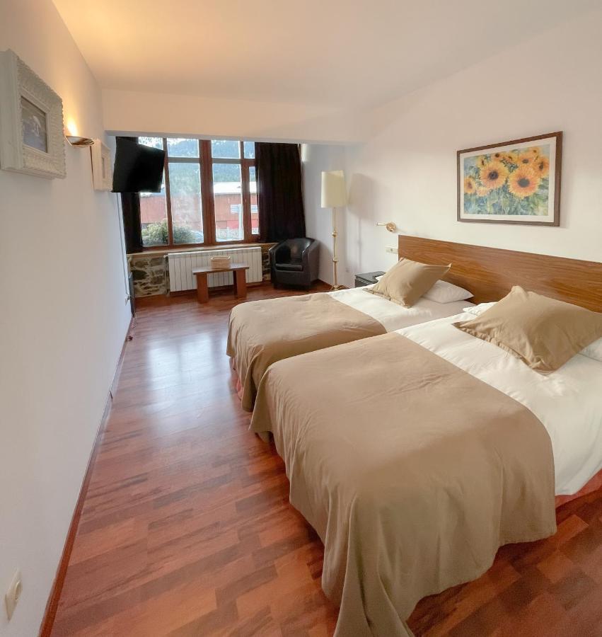 Hotel Amoretes La Molina  Zewnętrze zdjęcie